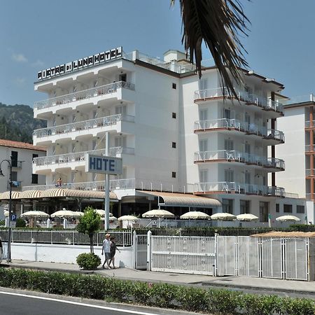 Hotel Pietra Di Luna Майори Екстериор снимка