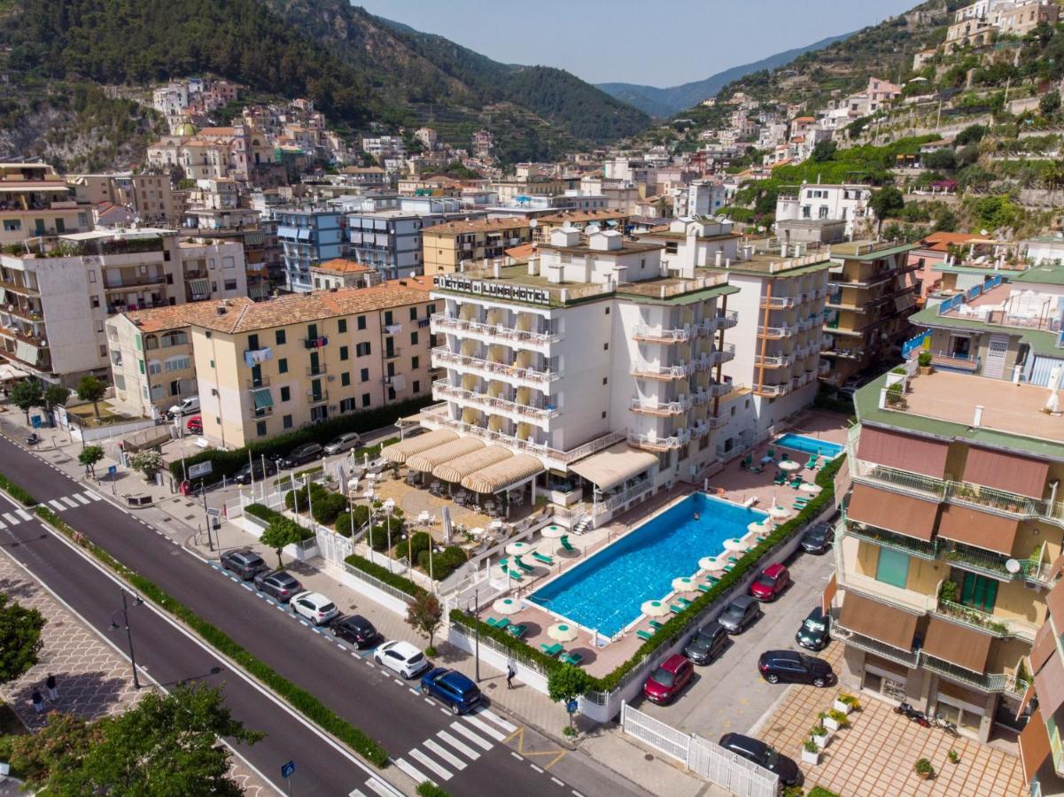 Hotel Pietra Di Luna Майори Екстериор снимка