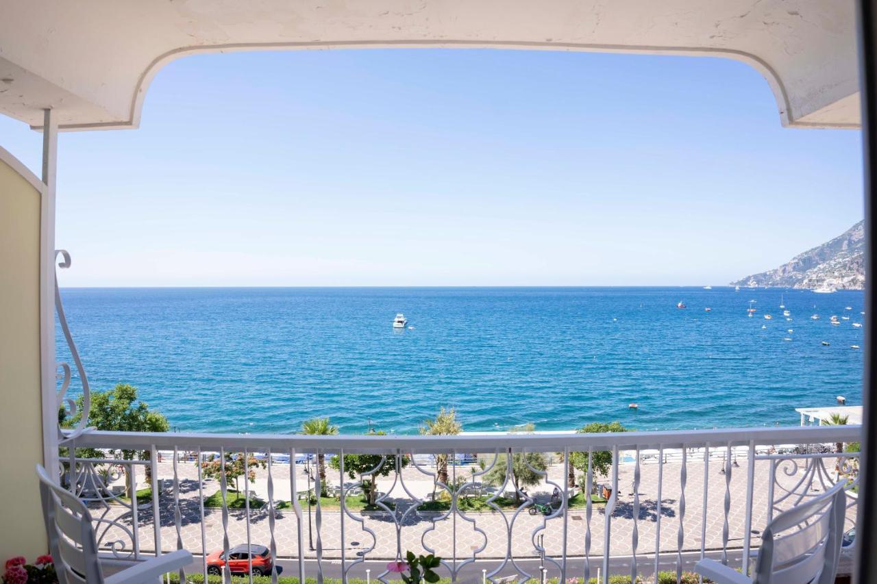 Hotel Pietra Di Luna Майори Екстериор снимка