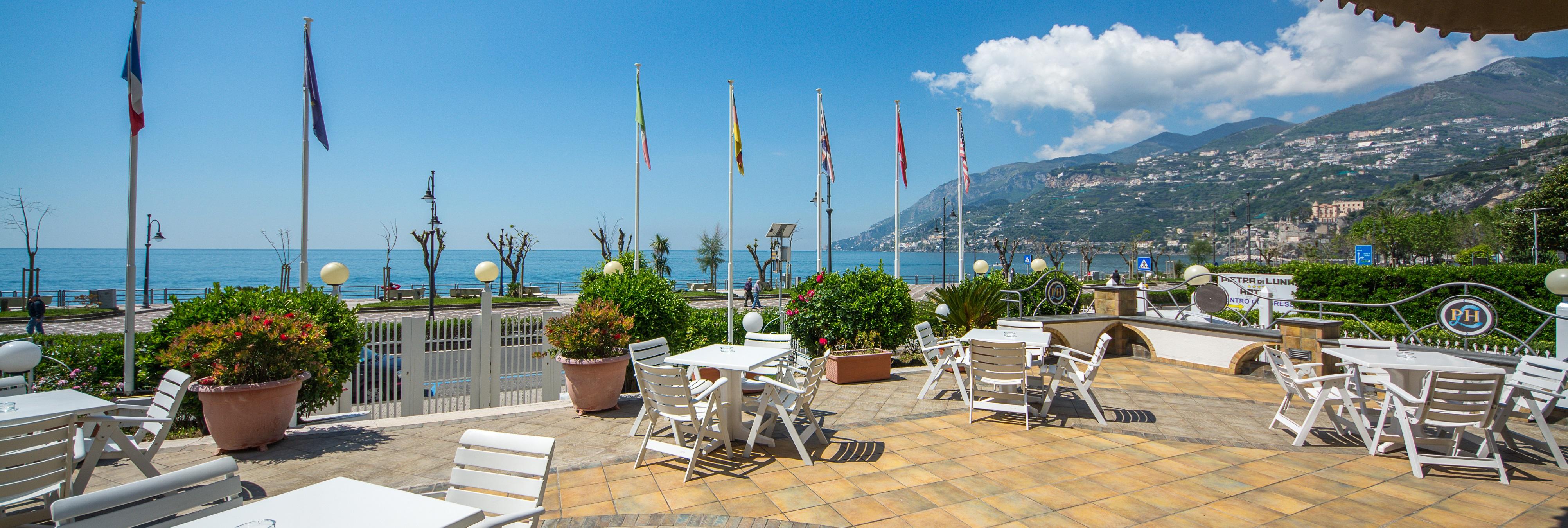 Hotel Pietra Di Luna Майори Екстериор снимка