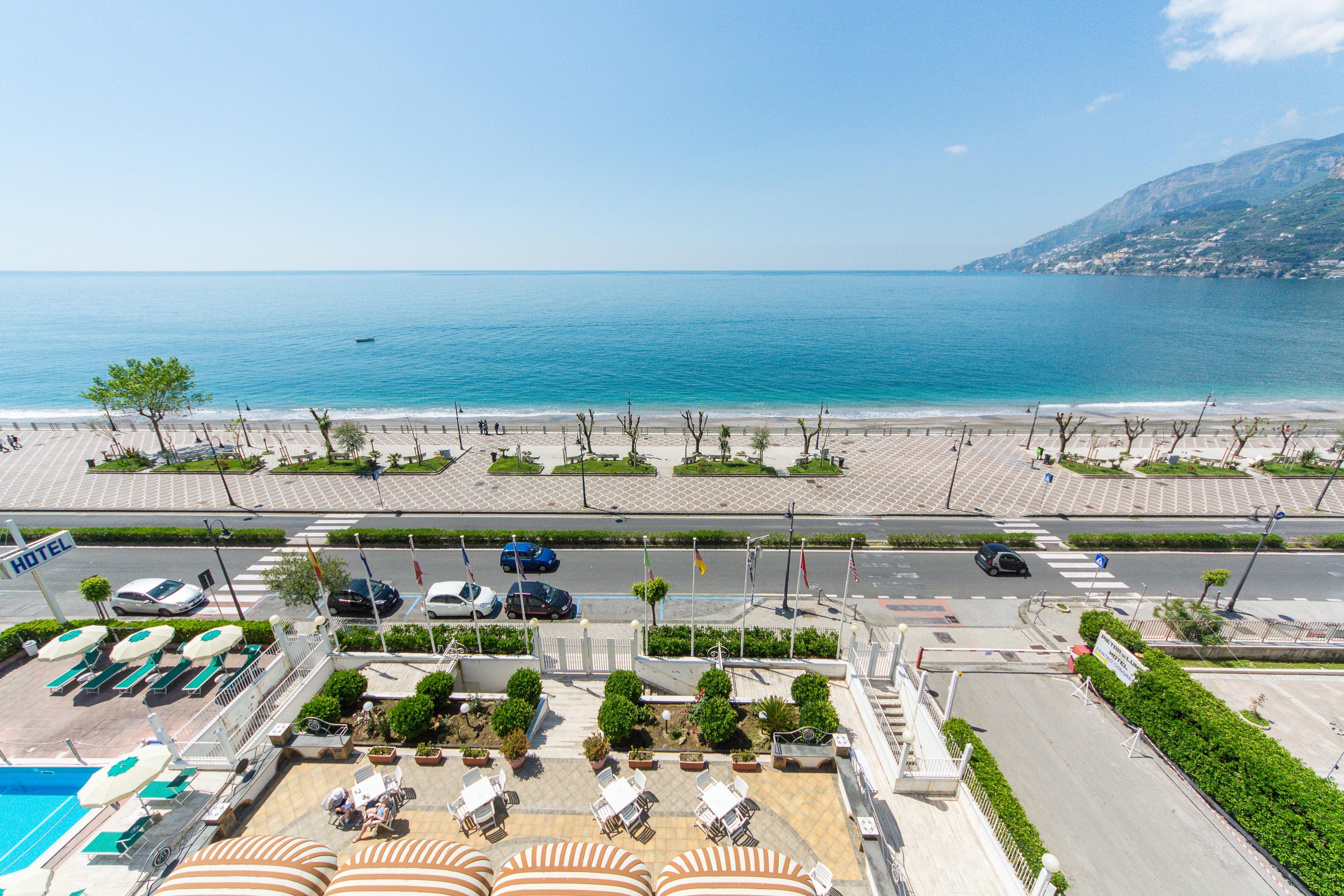 Hotel Pietra Di Luna Майори Екстериор снимка