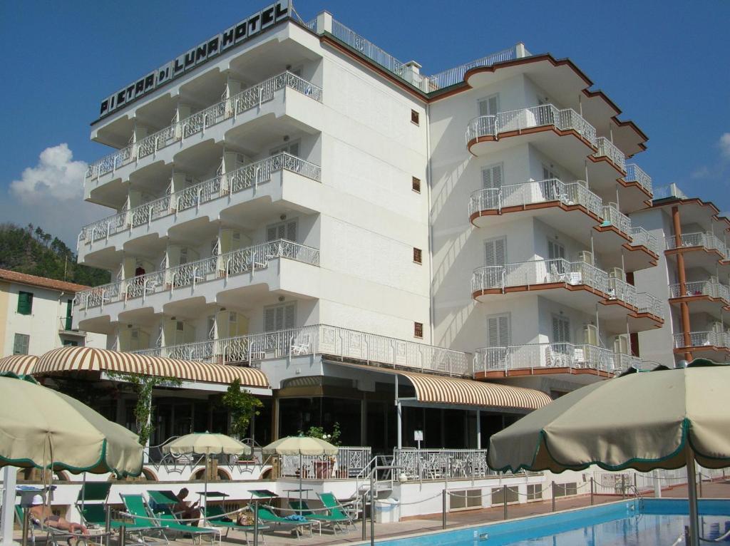Hotel Pietra Di Luna Майори Екстериор снимка