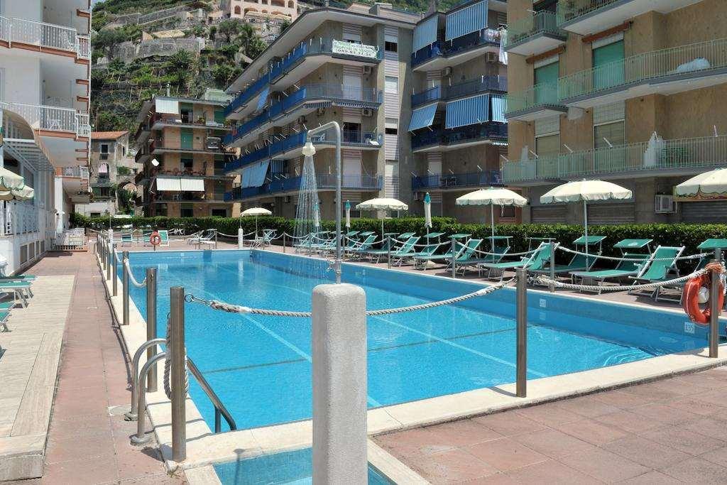 Hotel Pietra Di Luna Майори Съоръжения снимка